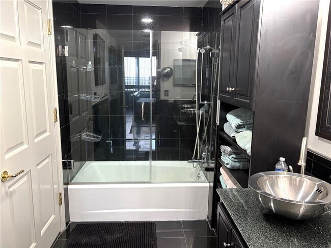 Building Photo - 75 14th St NE