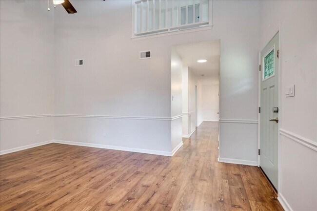 Building Photo - 3101 Bobcat Ct