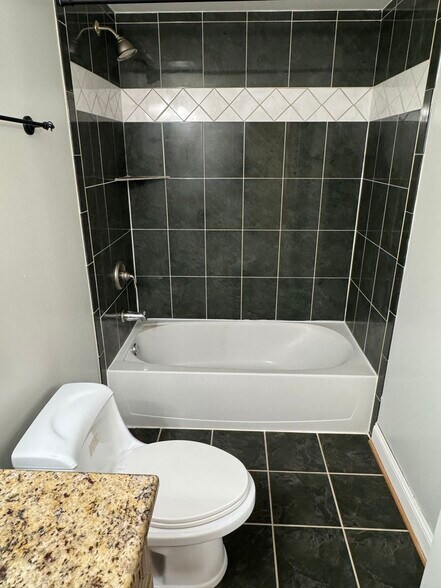 Building Photo - 6608 Edsall Rd