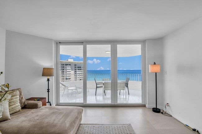 Building Photo - 550 S Ocean Blvd
