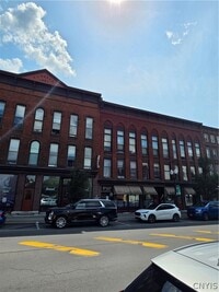 Building Photo - 256 State St