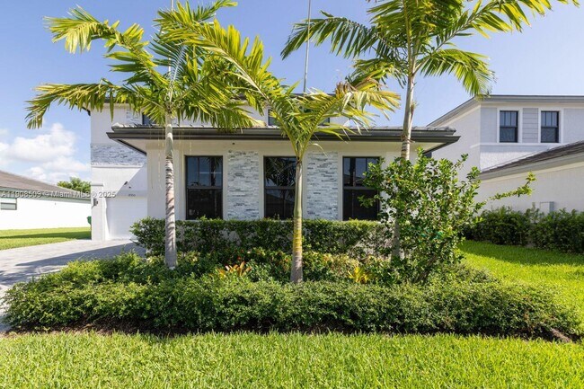 Building Photo - 17353 SW 46th St