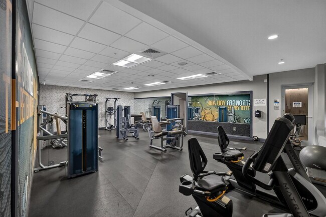 Building Photo - 1750 N Bayshore Dr