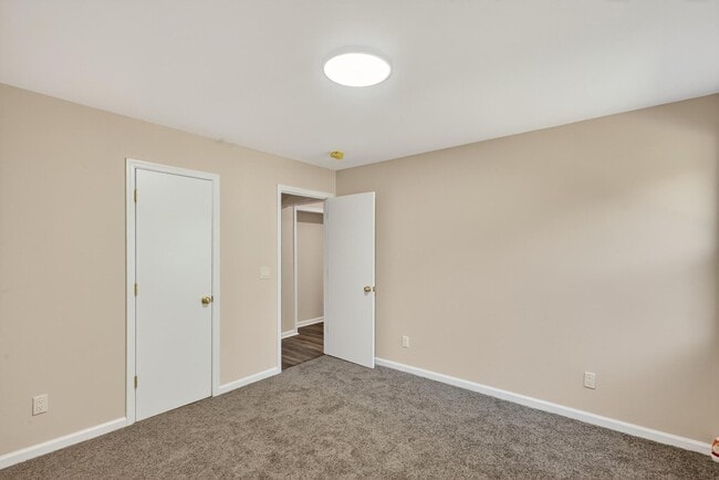 Building Photo - 1978 Piedmont St