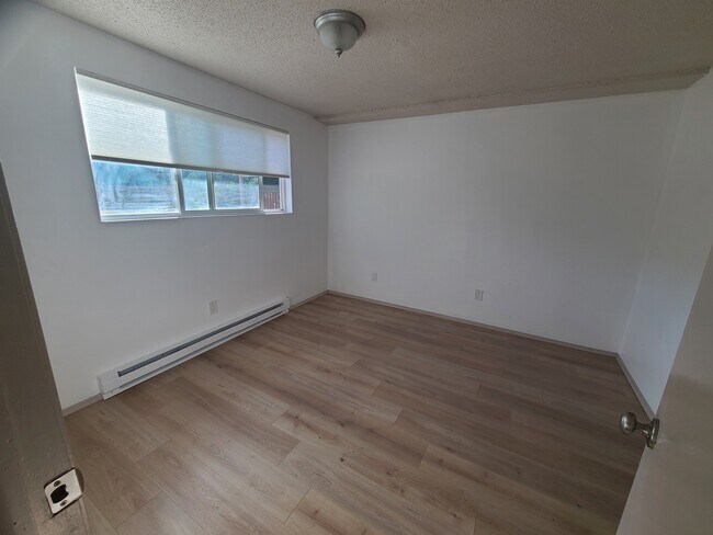 Building Photo - 1920 S Fawn Dr