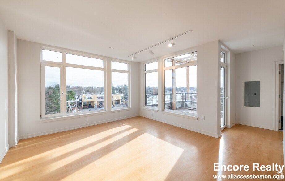 Building Photo - 77 New St