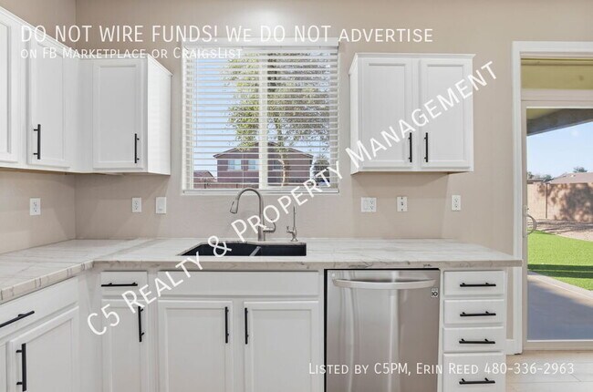 Building Photo - 17335 W Woodlands Ave