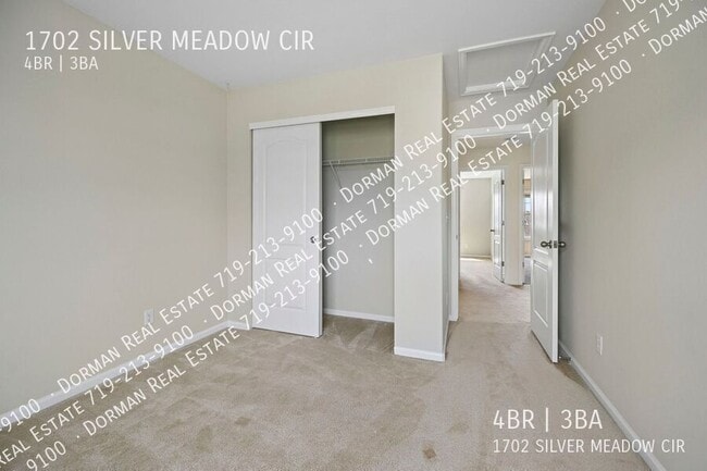 Building Photo - 1702 Silver Meadow Cir