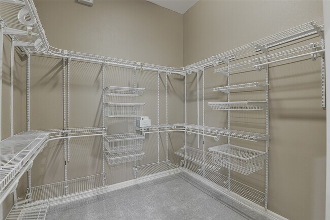 Building Photo - 3960 Farm to Market 1960 Rd E