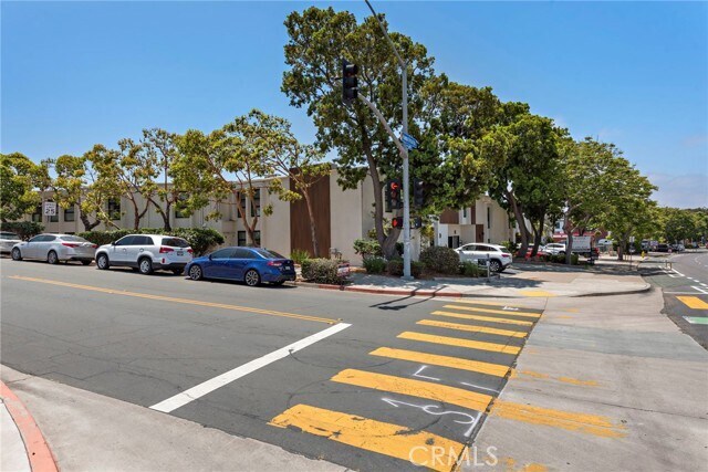Building Photo - 6679 Linda Vista Rd