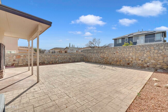 Building Photo - 11017 Bullseye St