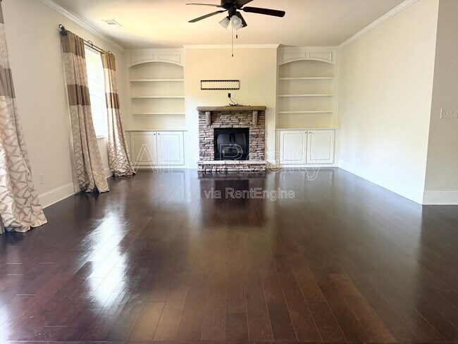 Building Photo - 3738 Valley Spring Dr
