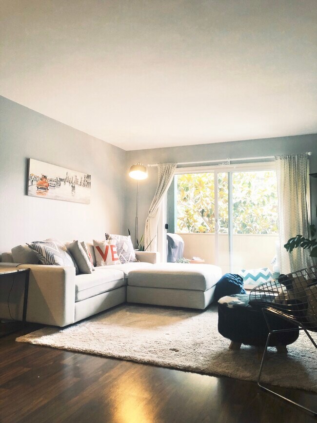 Building Photo - 199 Montecito Ave