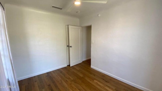 Building Photo - 1136 E Almeria Rd