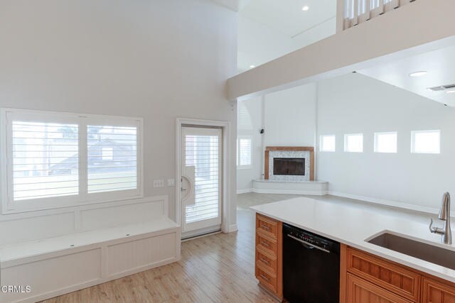 Building Photo - 121 Los Angeles Ave