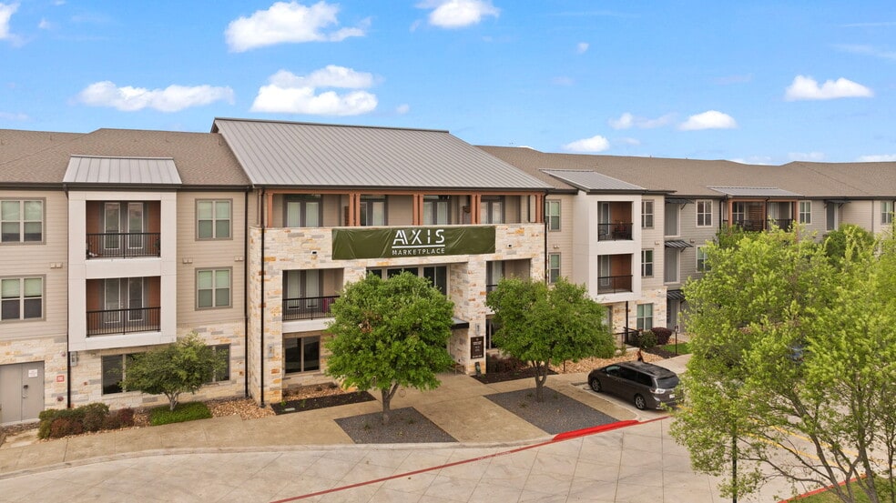 Primary Photo - Axis Marketplace
