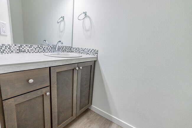 Building Photo - Modern Living in the Heart of Ridgefield: Quartz Finishes & Open-Concept Charm