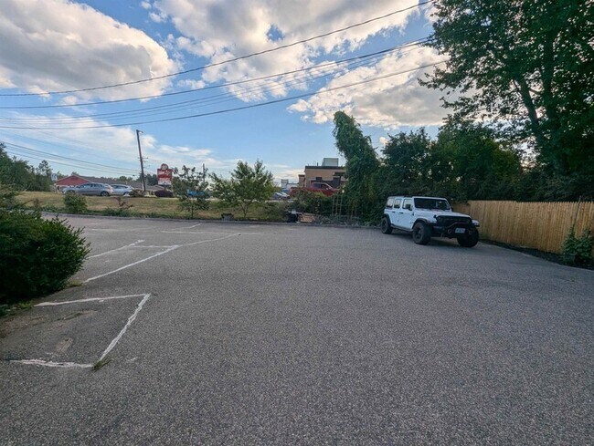 Building Photo - 1 Torr Ave