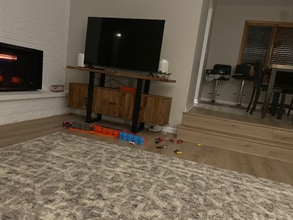 Building Photo - 1004 Argyle St