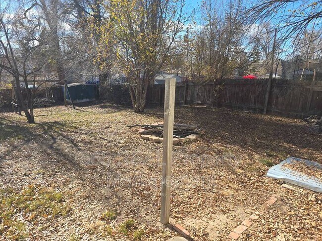 Building Photo - 1006 23rd St