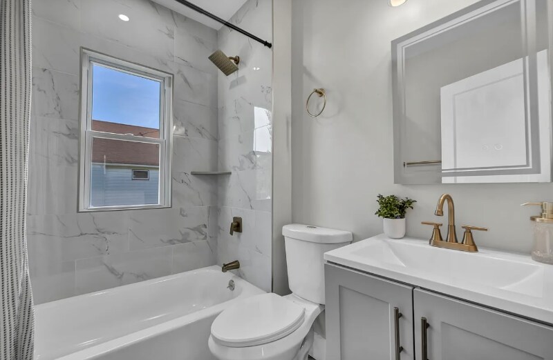 Building Photo - 11125 Melba Ave