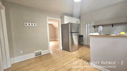 Building Photo - 3832 Harriet Ave