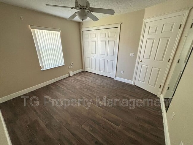 Building Photo - 20 Clarendon Ct N