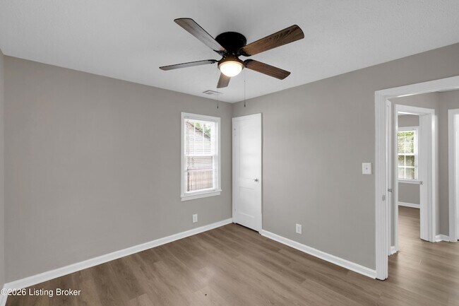 Building Photo - 1927 S 28th St