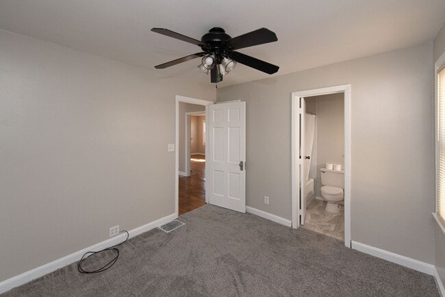 Building Photo - ANDERSON TWP- Cozy and clean 3 bed 2 bath ...