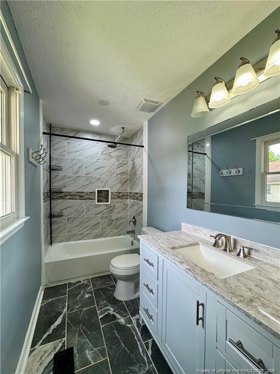 Building Photo - 5026 Waterford Dr