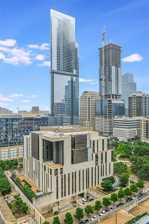 Building Photo - 360 Nueces St