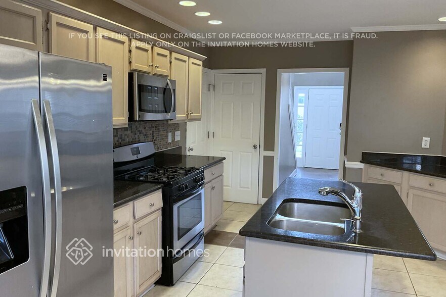 Building Photo - 1460 Gabriel Dr