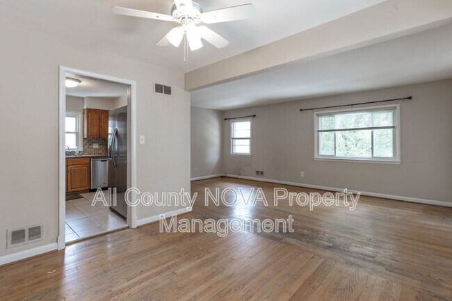 Building Photo - 4141 21st Rd N