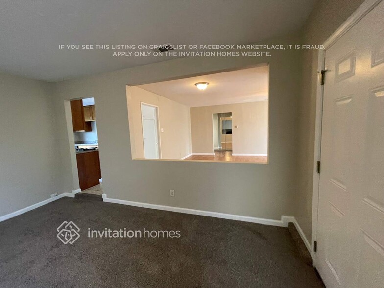 Building Photo - 508 Vervais Ave
