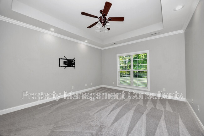 Building Photo - 108 Blackwood Dr NW