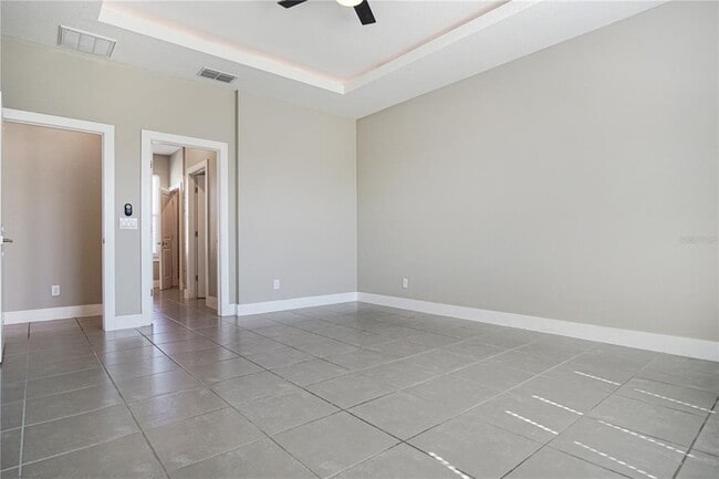 Building Photo - 210 Goldenrod Ln
