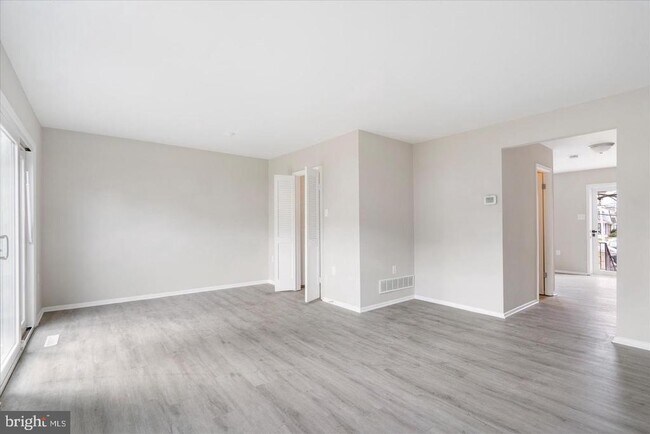 Building Photo - 256 Nathan Way