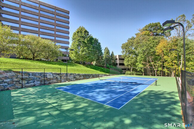 Building Photo - 100 Parrott Drive