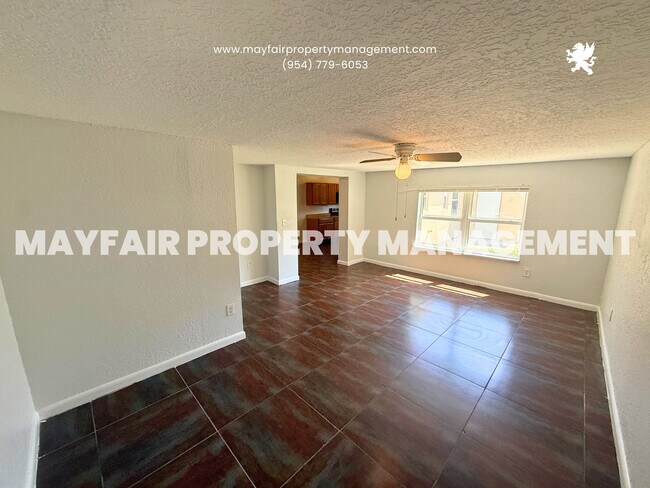 Building Photo - 1642 NW 13th Ct