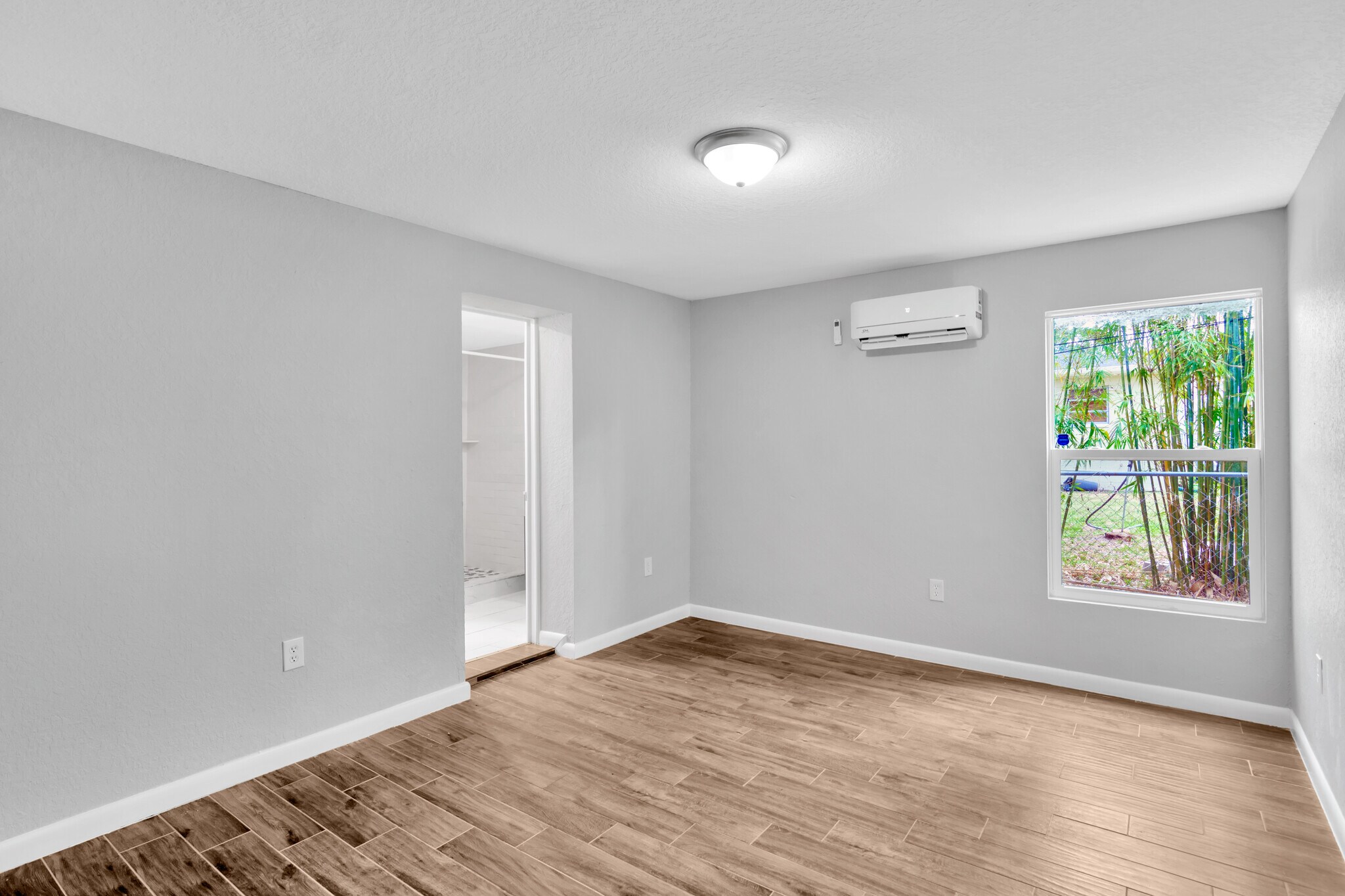 Building Photo - 2223 Gordon St