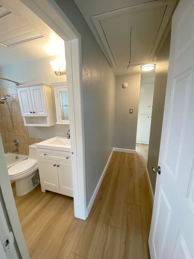 Building Photo - Updated 3 Bedroom Cypress House w/ Office ...
