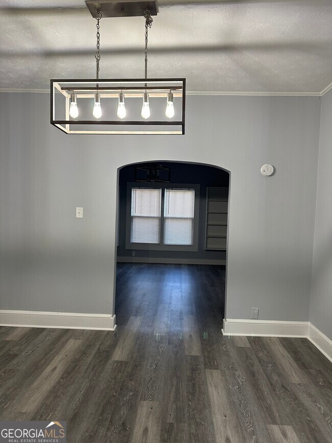 Building Photo - 2134 Main St NW