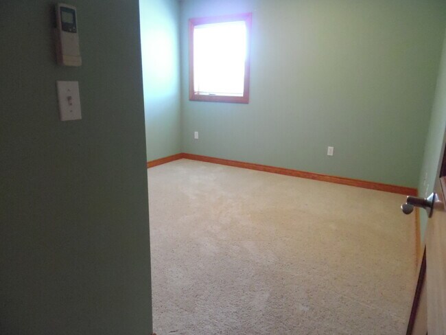 Building Photo - 3706 Portage Ln