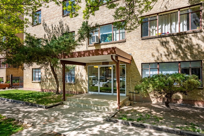 Building Photo - The St. Charles