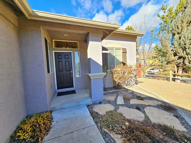 Building Photo - 3 car garage house w/RV parking near the Truckee River