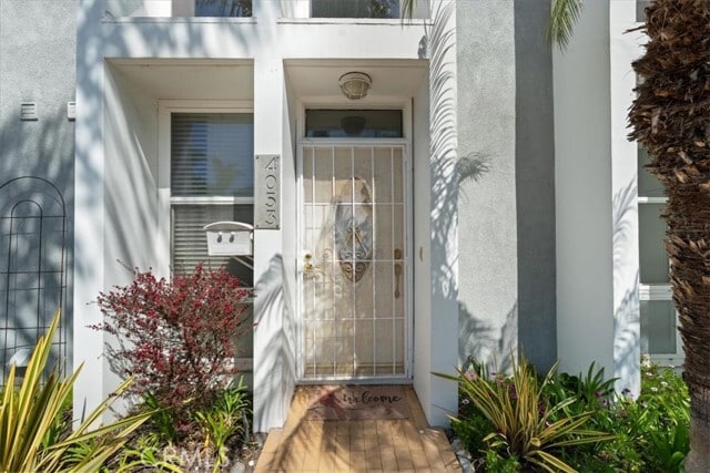 Building Photo - 4053 Aladdin Dr