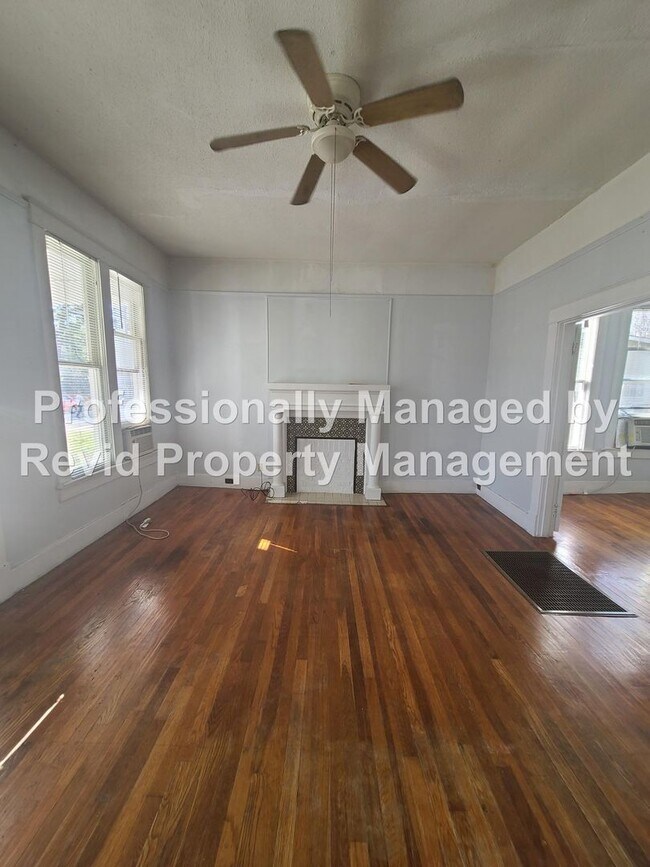 Building Photo - First Month Free on a 13-Month Lease
