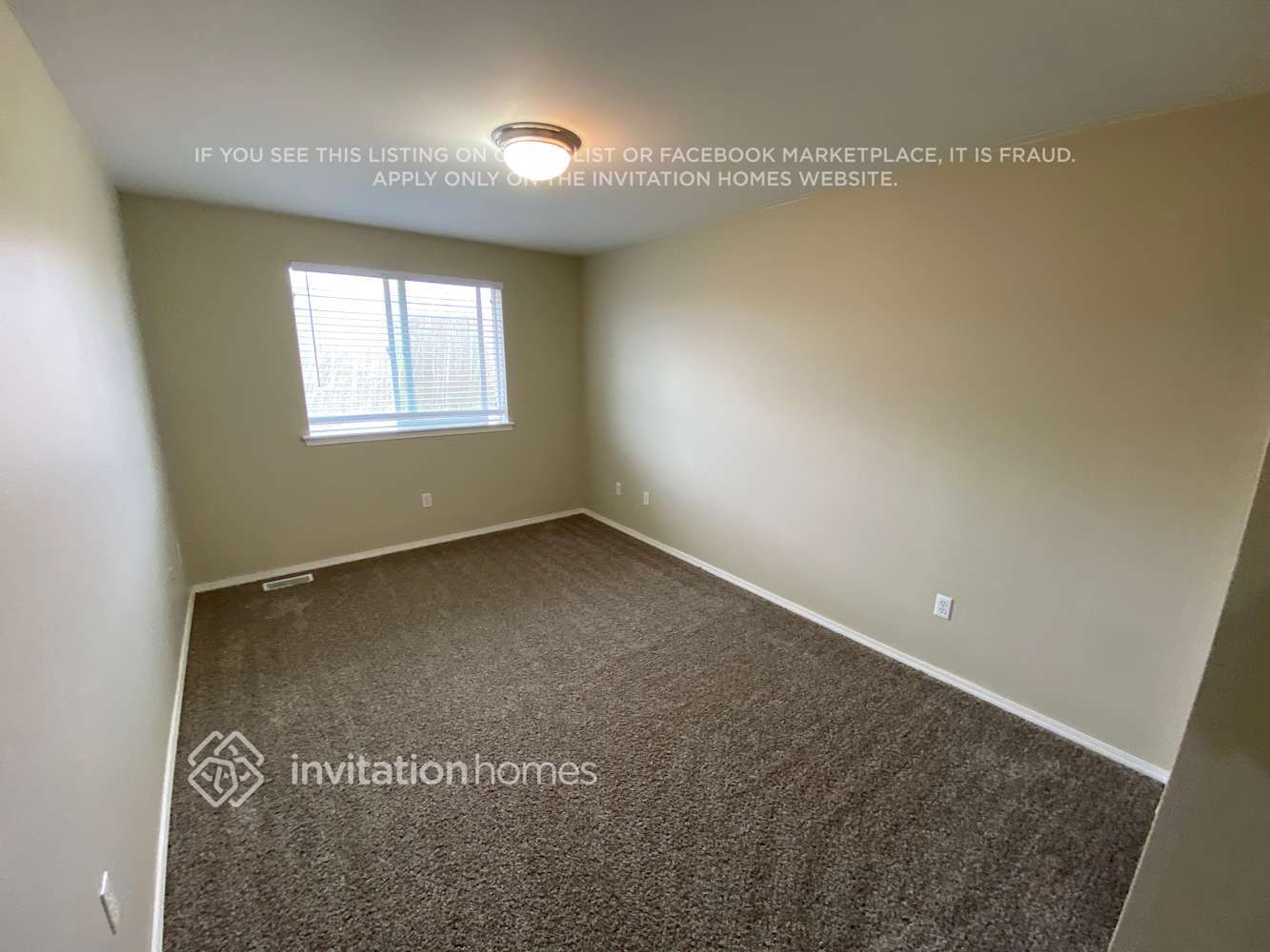 Building Photo - 209 Phoenix Ave SW