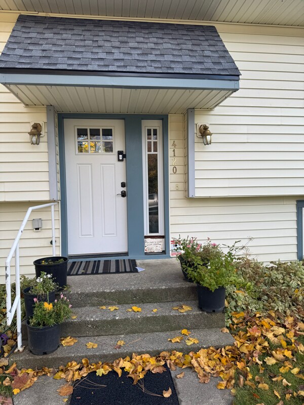 Building Photo - 4120 E Congress Ave