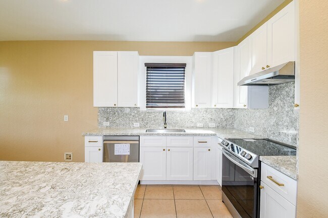 Building Photo - 2123 Witham Park Ln